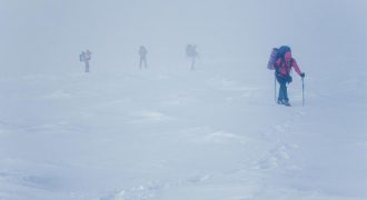 Порывы ветра будут 36 м/с: синоптики предупреждают об опасности
