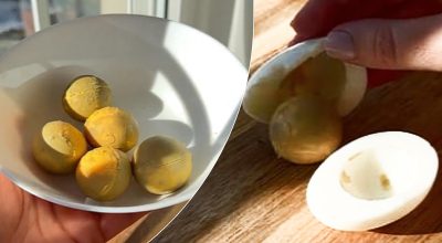 Бабуся поділилась секретом: дівчина показала неймовірний спосіб нарізання яєць Бабуся поділилась секретом: дівчина показала неймовірний спосіб нарізання яєць