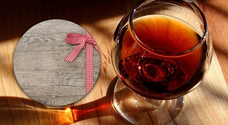 Як правильно дарувати коньяк: несподівана відповідь просто вб'є наповал