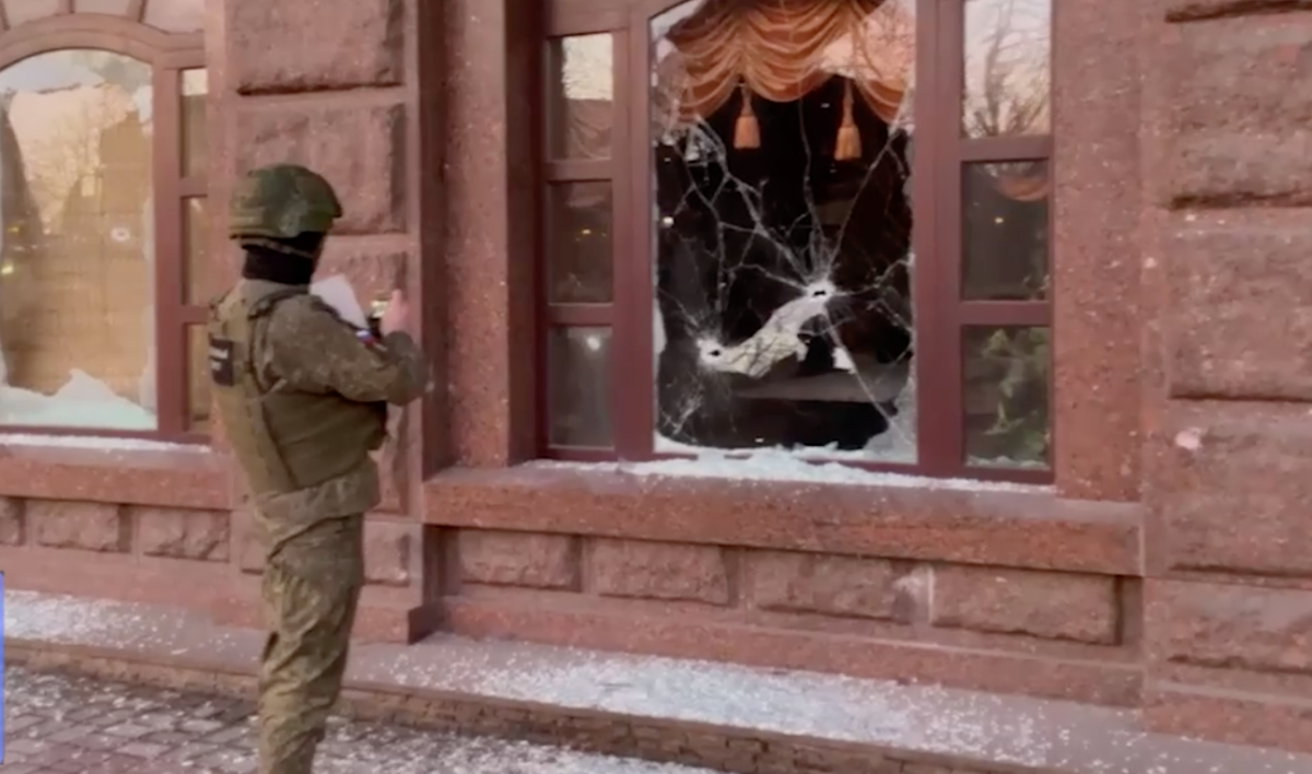 Святкування не за планом: у Донецьку - шість 'прильотів' по готелю з окупантами