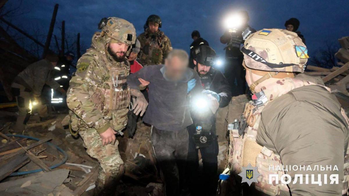 Ракетний удар по Покровському району 6 січня Ракетний удар по Покровському району 6 січня