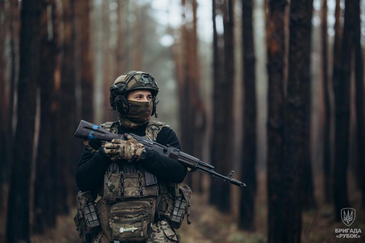 'М'ясні' штурми і шквальний вогонь: піхотинець розповів про жорстокі бої за Кліщіївку 'М'ясні' штурми і шквальний вогонь: піхотинець розповів про жорстокі бої за Кліщіївку