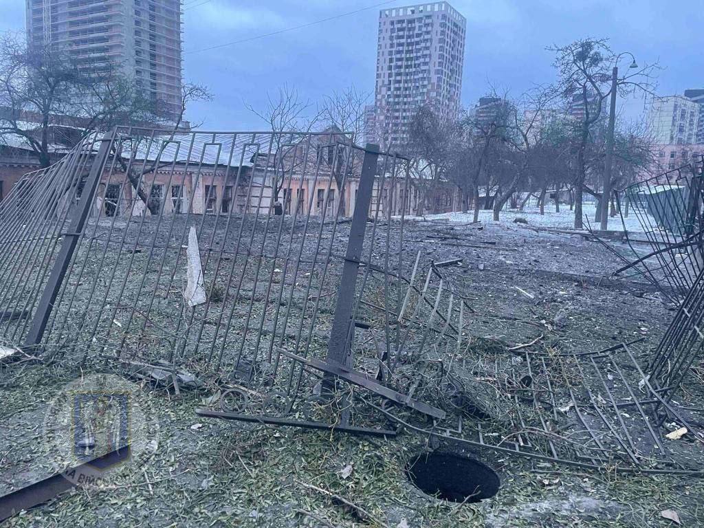 Наслідки ракетного удару по Києву 23 січня Наслідки ракетного удару по Києву 23 січня