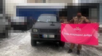 Favbet Foundation передал ВСУ на передовую еще 2 внедорожника Mitsubishi L200
