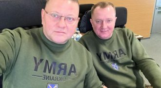 Залужный опубликовал фото с главой Генштаба на фоне слухов о своем "увольнении"