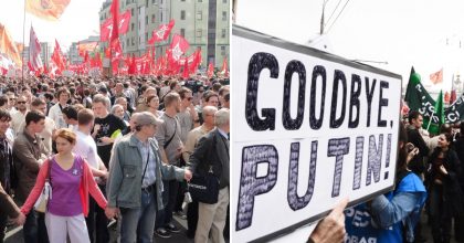 Социальный взрыв и масштабные протесты по всей России: эксперт назвал единое условие
