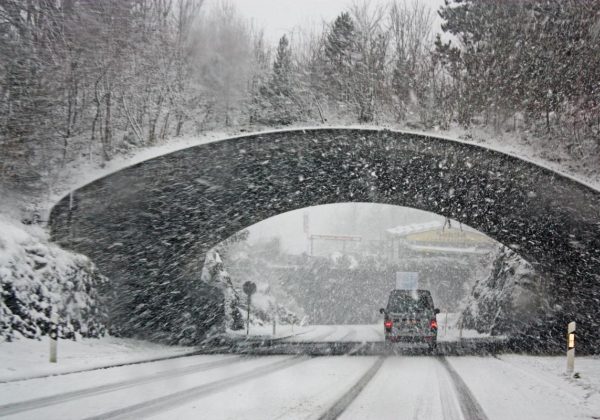 Засыплет снегом и зальет дождями: где врежет -8, а где потеплеет до +13