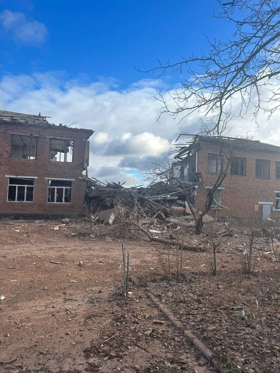 РФ вдруге за ранок атакувала Україну: у Києві вибухи, що відбувається по країні РФ вдруге за ранок атакувала Україну: у Києві вибухи, що відбувається по країні