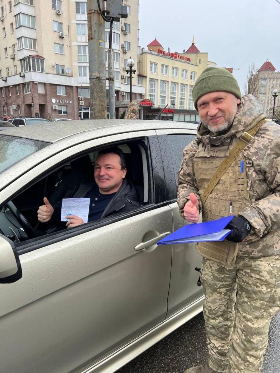 В Киеве на Оболони срочно развернули новые блокпосты: что известно