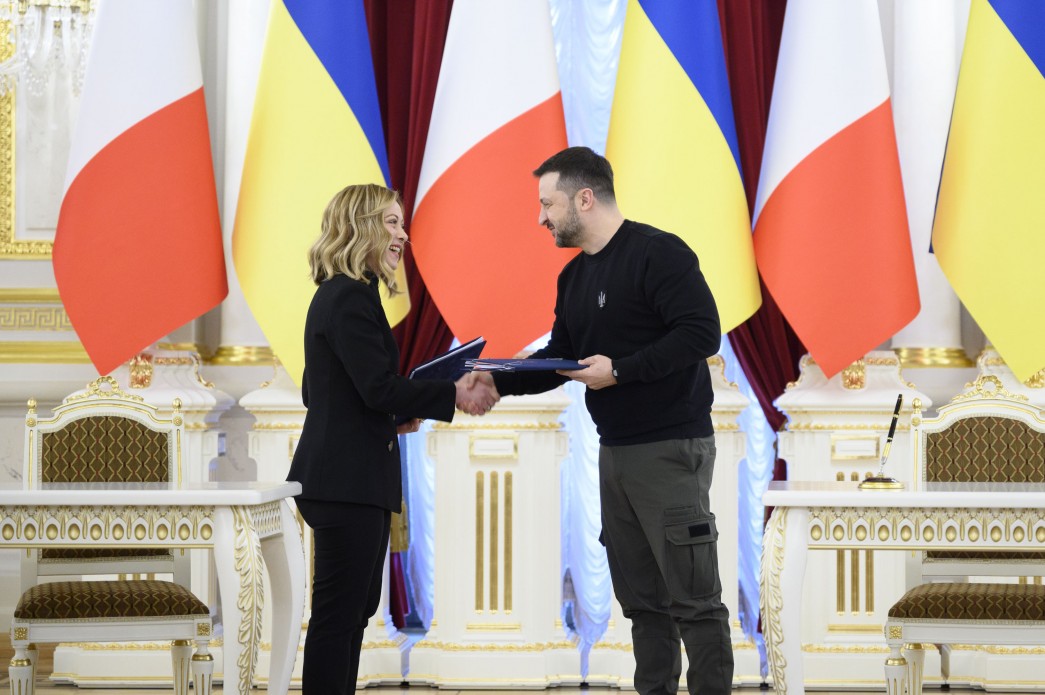 Підписання безпекових угод з Італією та Канадою