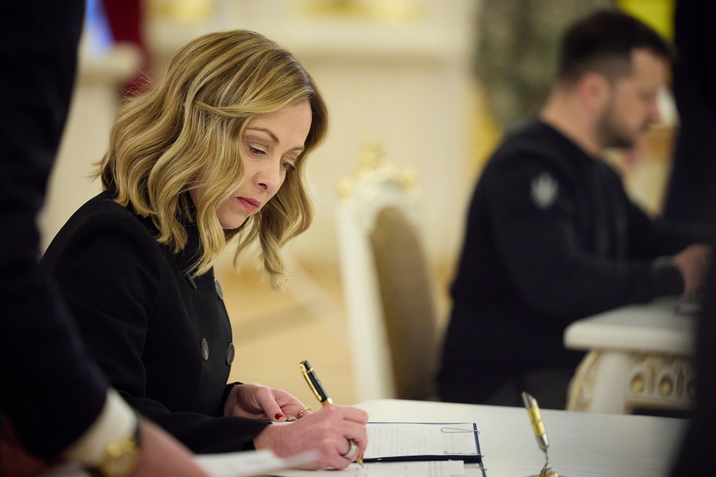 Підписання безпекових угод з Італією та Канадою