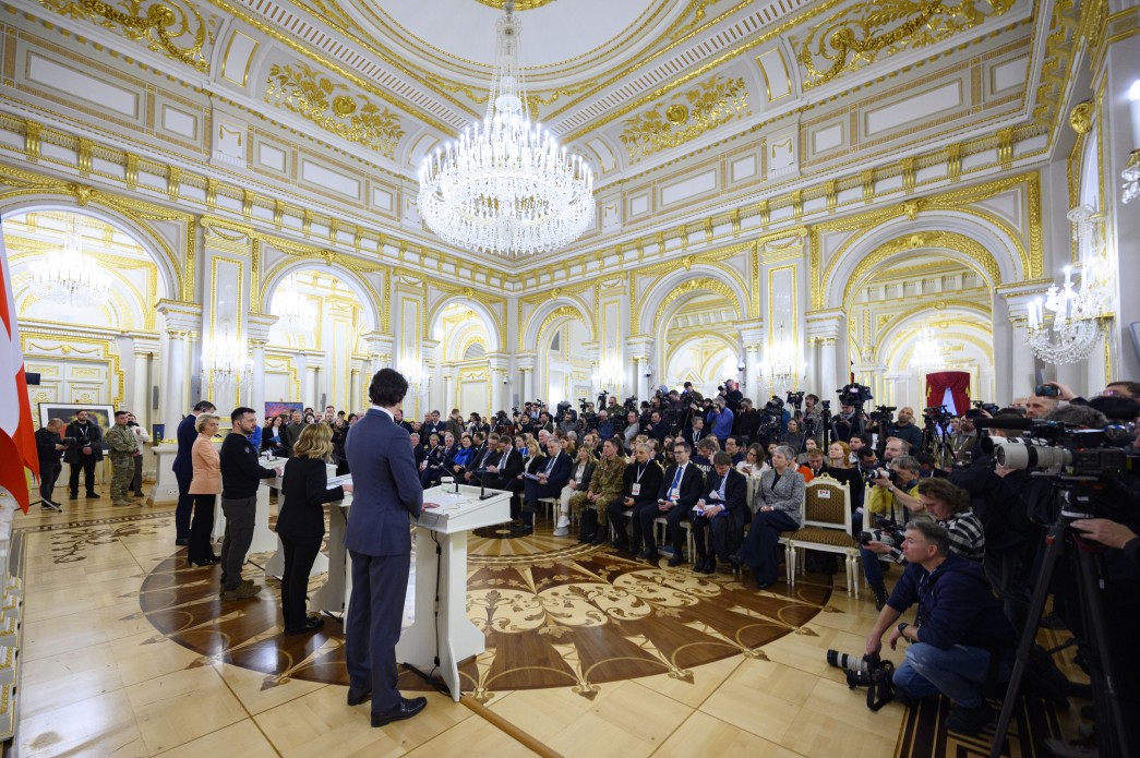 Підписання безпекових угод з Італією та Канадою