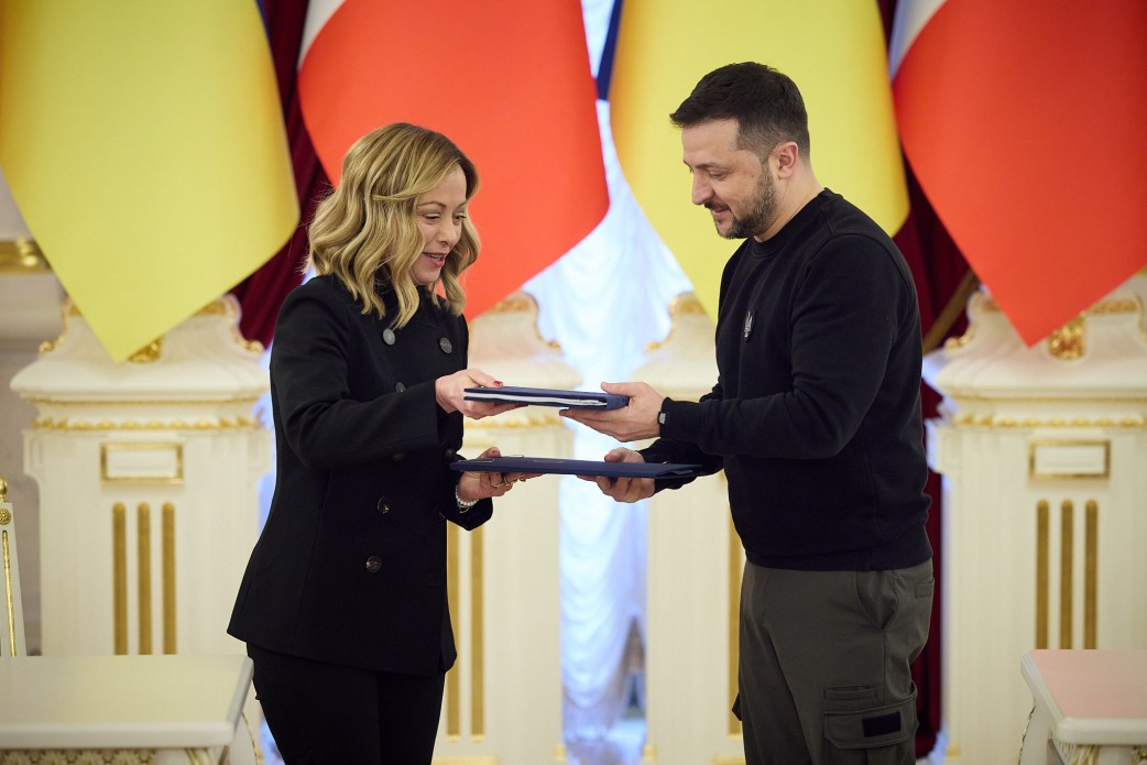 Підписання безпекових угод з Італією та Канадою