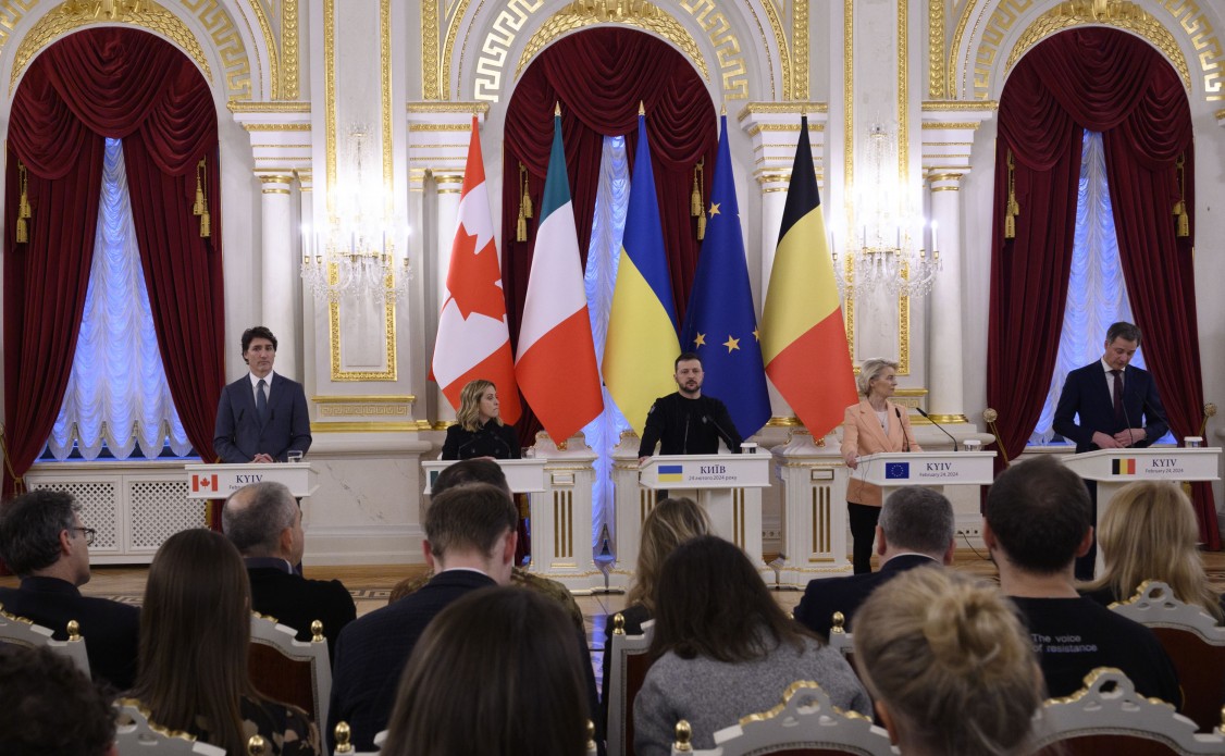 Підписання безпекових угод з Італією та Канадою