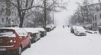 Зимняя погода возвращается: Украину накроет снег и гололедица
