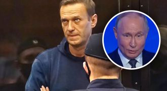 "Путин со своими головорезами": российский социолог раскрыл, что произошло с Навальным
