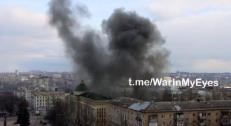 Взрывы и дым в районе здания "правительства ДНР": в Донецке мощные прилеты
