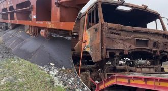 Высыпанное зерно и взорванные на минах комбайны: что происходит на границе с Польшей