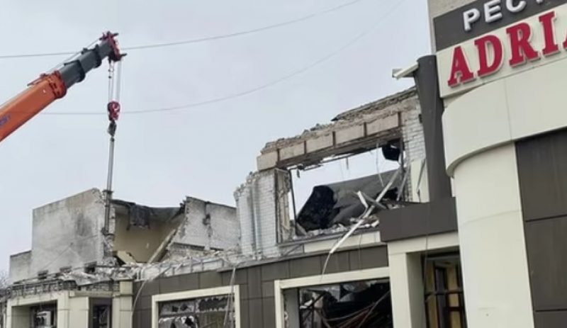 Накрили збіговисько окупантів: деталі удару по ресторану в захопленому Лисичанську