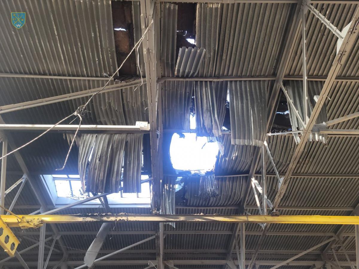 Наслідки влучання ворожого дрону по промисловому об'єкту на Одещині Наслідки влучання ворожого дрону по промисловому об'єкту на Одещині