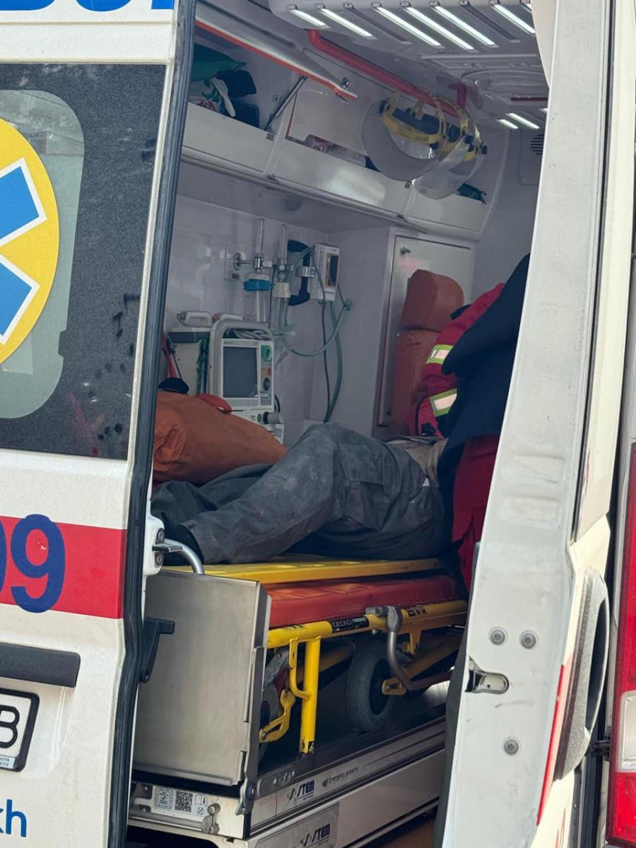 Скорая помощь на месте удара по Харькову