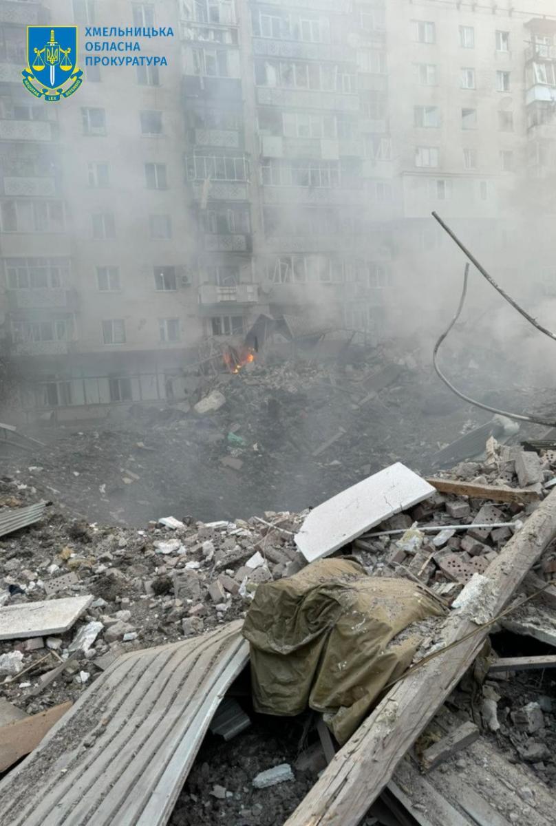 Атака російських ракет і дронів на Хмельницький 22 березня