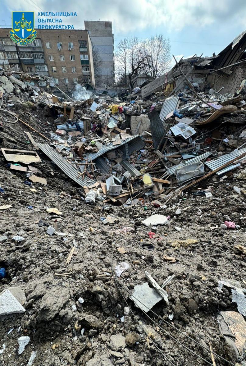 Атака російських ракет і дронів на Хмельницький 22 березня