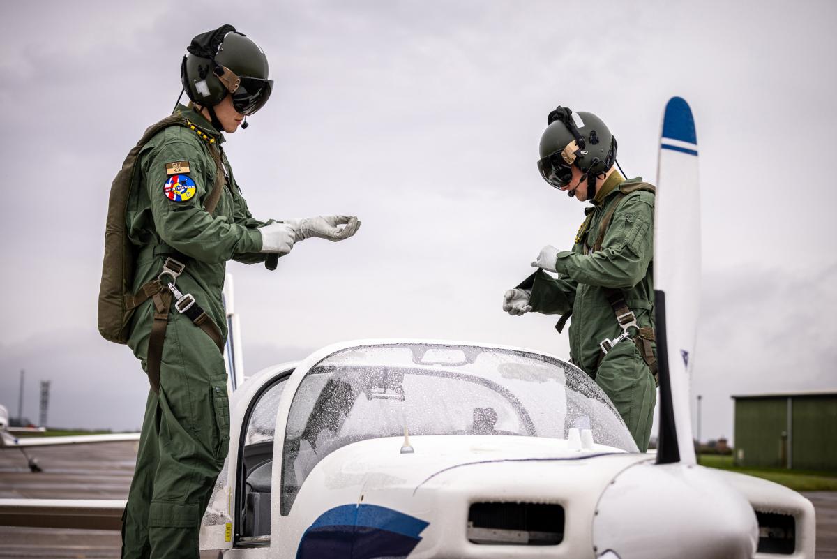 Українські пілоти у Великій Британії Українські пілоти у Великій Британії