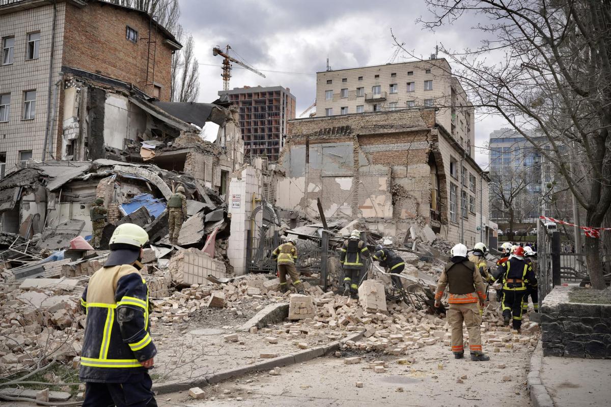 Наслідки удару РФ по Києву Наслідки удару РФ по Києву