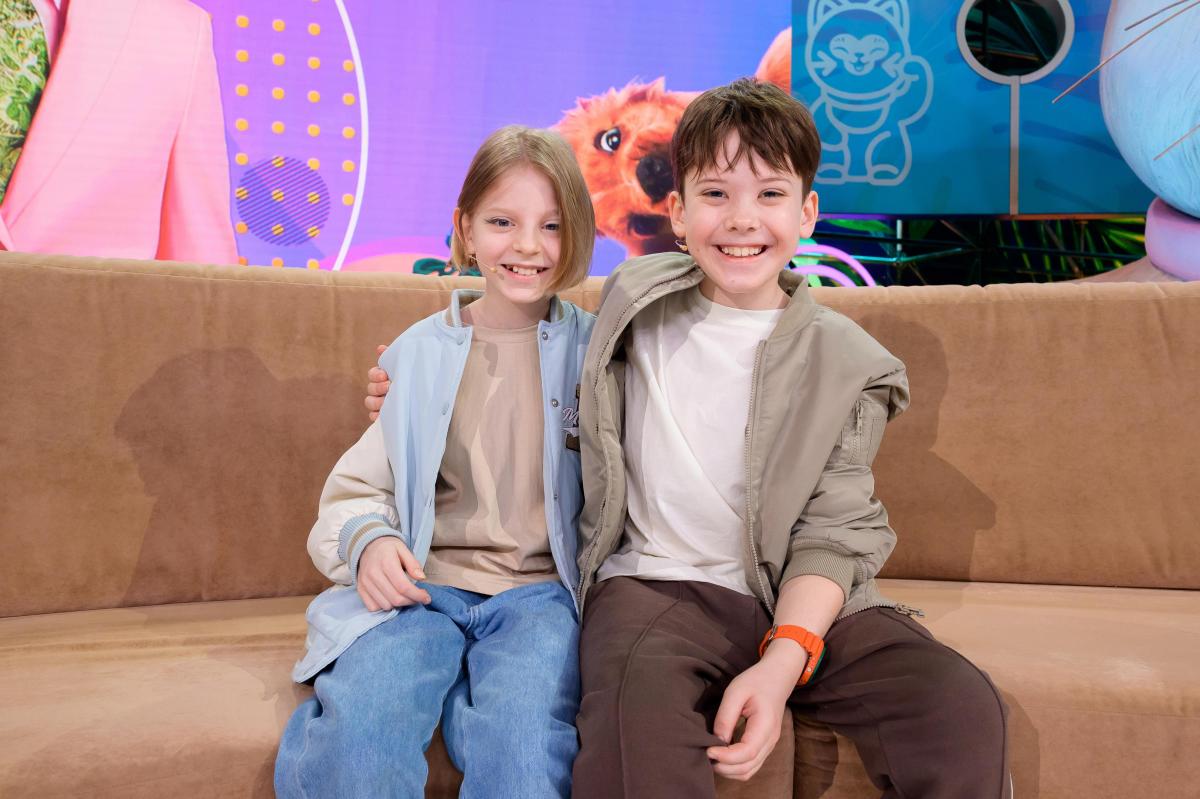 Платон Шепелєв зі своєю зведеною сестрою