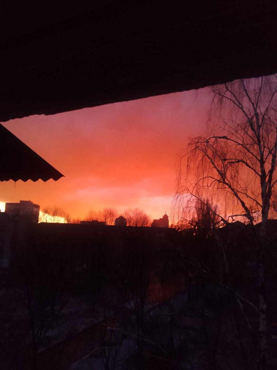 Невероятный закат в Киеве 