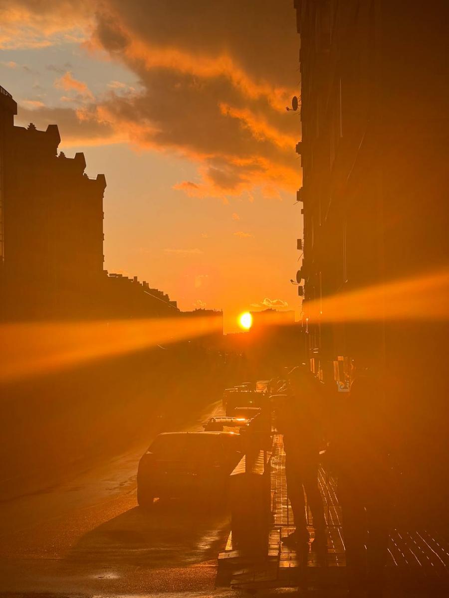 Невероятный закат в Киеве 