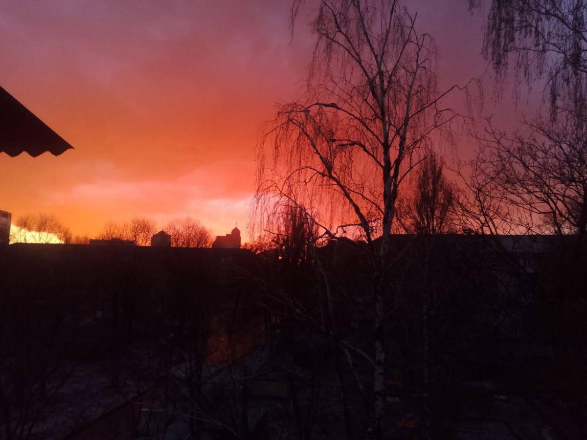Невероятный закат в Киеве 