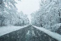 Майже всю країну засипатиме снігом: синоптик назвала дату потепління