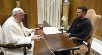 "Виртуальное посредничество": Зеленский жестко поставил на место Папу Римского