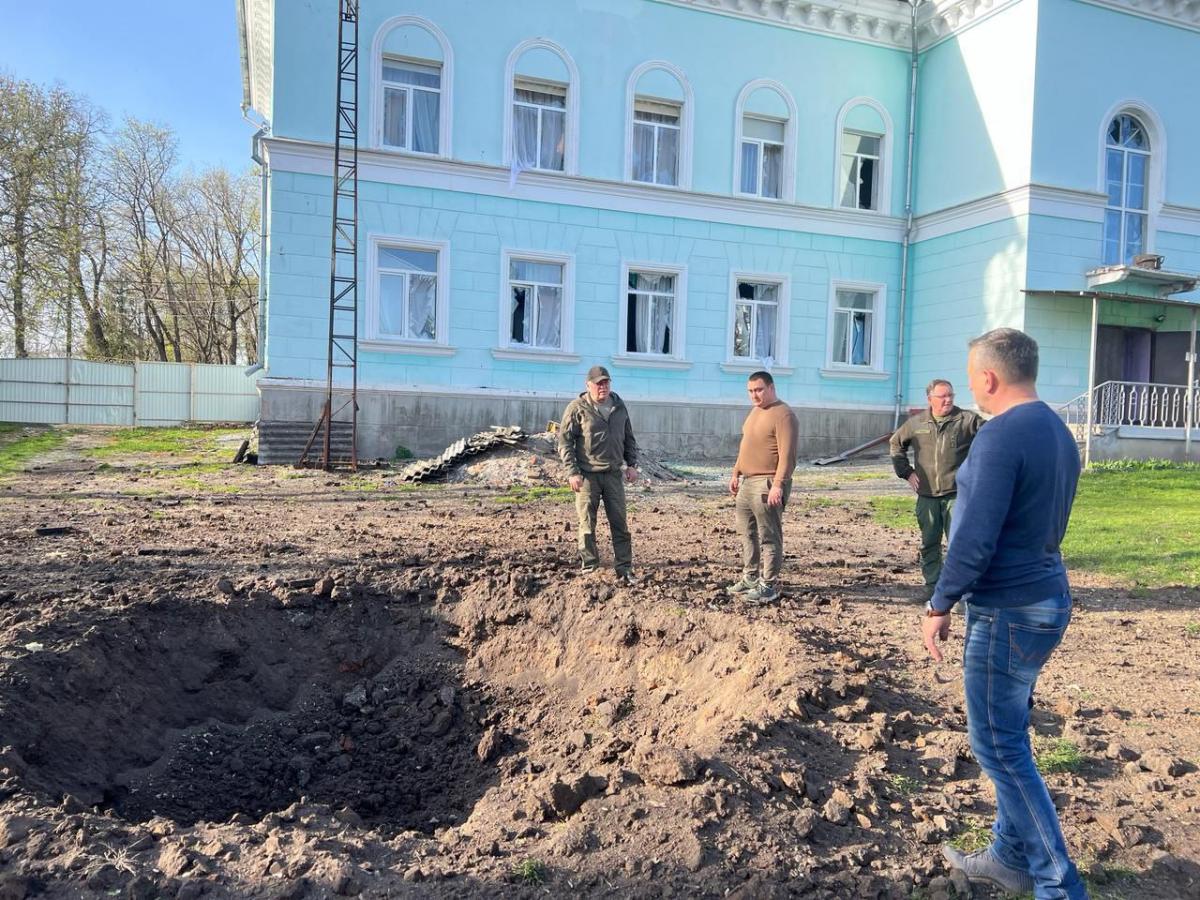 Удар КАБами по центру Білопілля 8 квітня