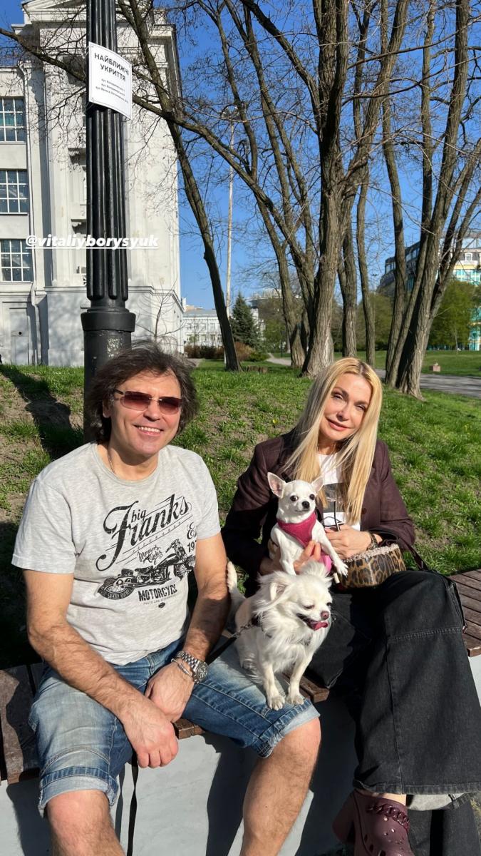 Ольга Сумская показала семейную прогулку Ольга Сумская показала семейную прогулку