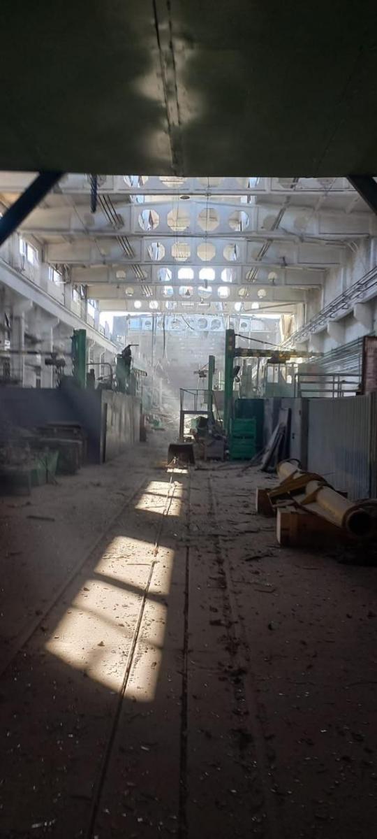 РФ вдарила авіабомбою по заводу в Сумах