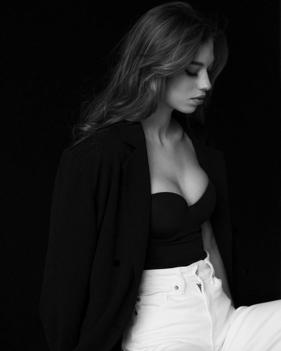 Как выглядит сейчас младшая дочь Веры Брежневой Как выглядит сейчас младшая дочь Веры Брежневой