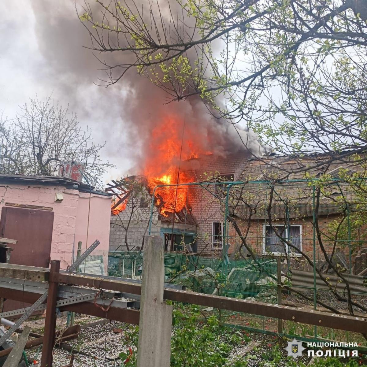 Пoтyжні вибyxи: Pocія cкинyлa бoмби нa Xapківщинy тa Cyмщинy, пocтpaждaли діти