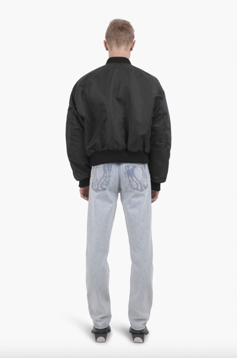 Колекція джинсів із ефектом сечі від Jordanluca