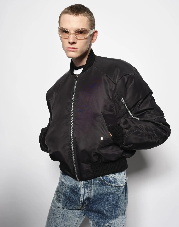 Колекція джинсів із ефектом сечі від Jordanluca