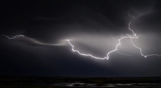 Влупят дожди и грозы: какие регионы уже скоро атакует мощная непогода