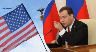 В бешенстве начал обзываться: Медведев недоволен решениями США о помощи Украине