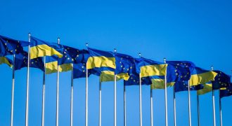 Украина должна идти в ногу с ЕС в вопросе налогообложения табачных стиков - эксперт