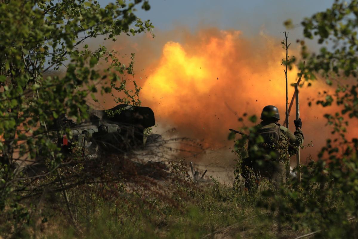 Заморожування конфлікту нам загрожує тільки в разі, якщо Європа відмовить Україні в допомозі і не дасть навіть патронів, зазначив Жданов Заморожування конфлікту нам загрожує тільки в разі, якщо Європа відмовить Україні в допомозі і не дасть навіть патронів, зазначив Жданов