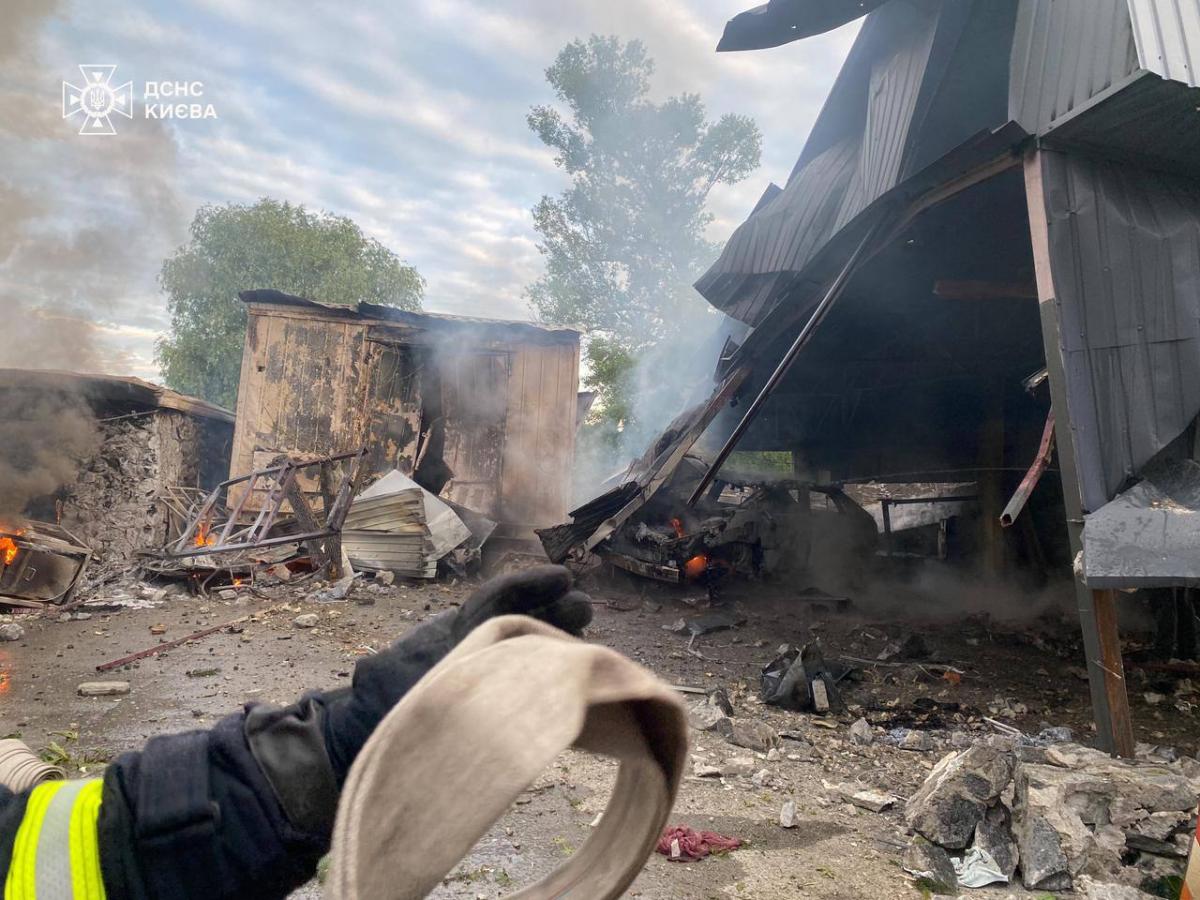 Последствия ракетного удара по Киеву 31 мая 2024