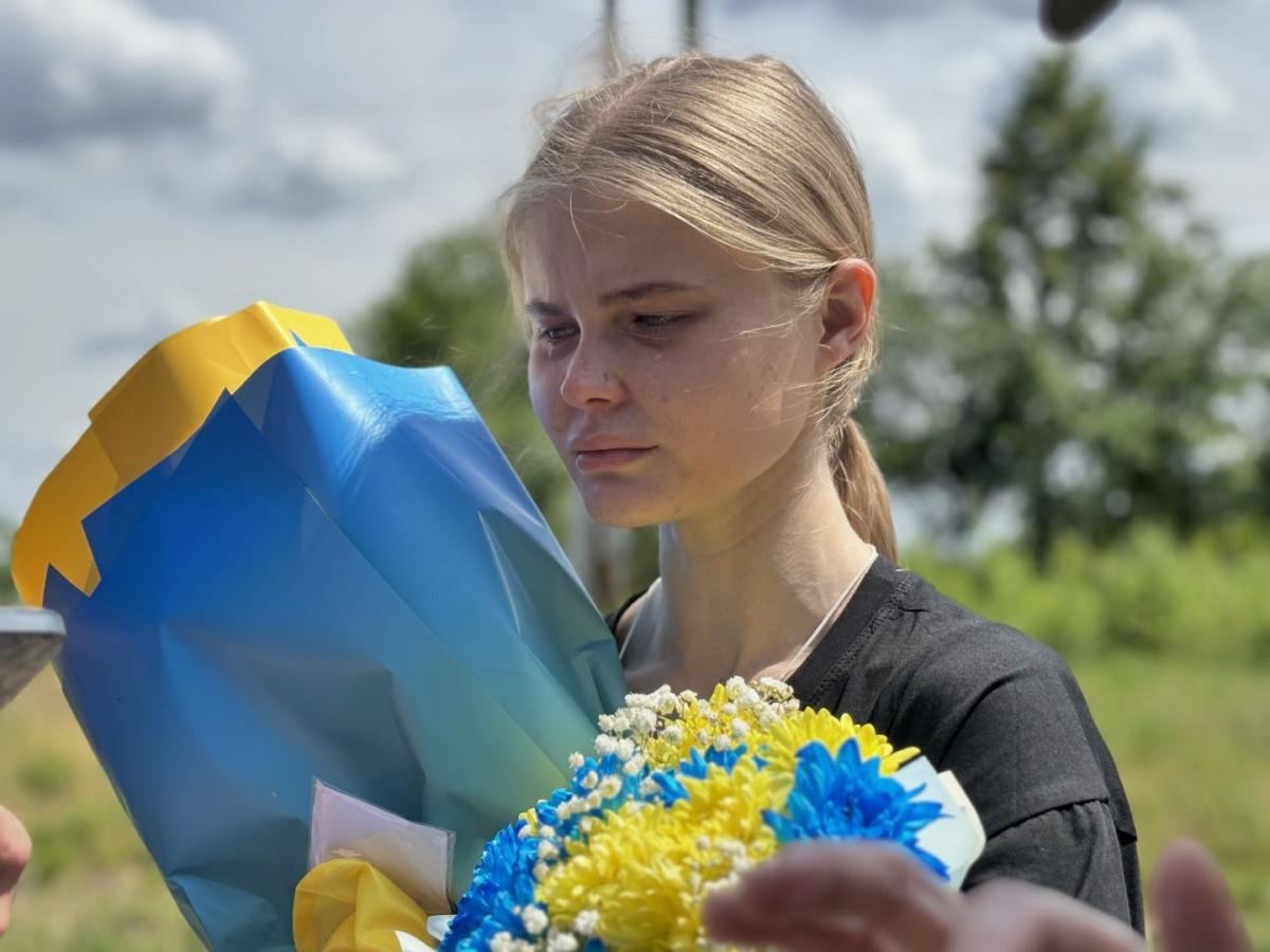 Молода слідча з Маріуполя Мар'яна Чечелюк повернулась з 2-річного російського полону Молода слідча з Маріуполя Мар'яна Чечелюк повернулась з 2-річного російського полону