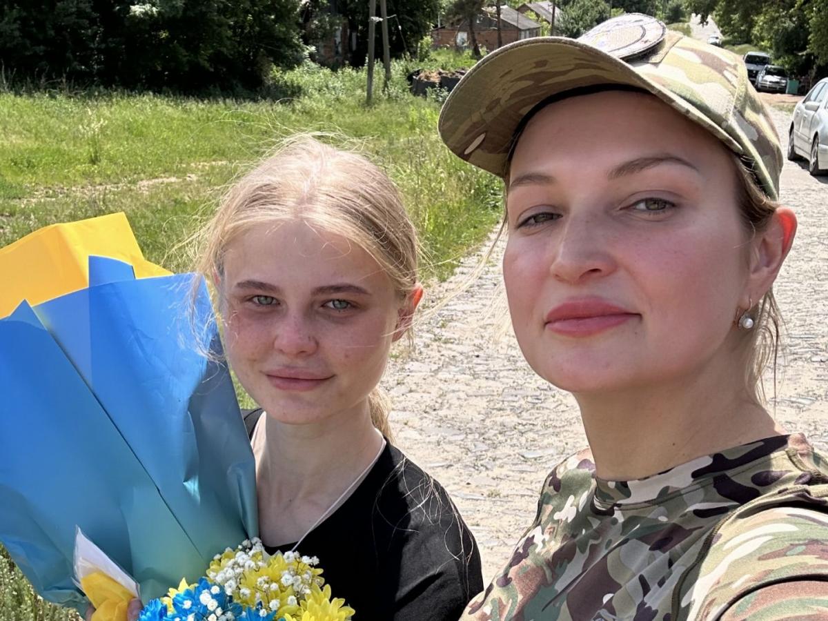 Молода слідча з Маріуполя Мар'яна Чечелюк повернулась з 2-річного російського полону Молода слідча з Маріуполя Мар'яна Чечелюк повернулась з 2-річного російського полону