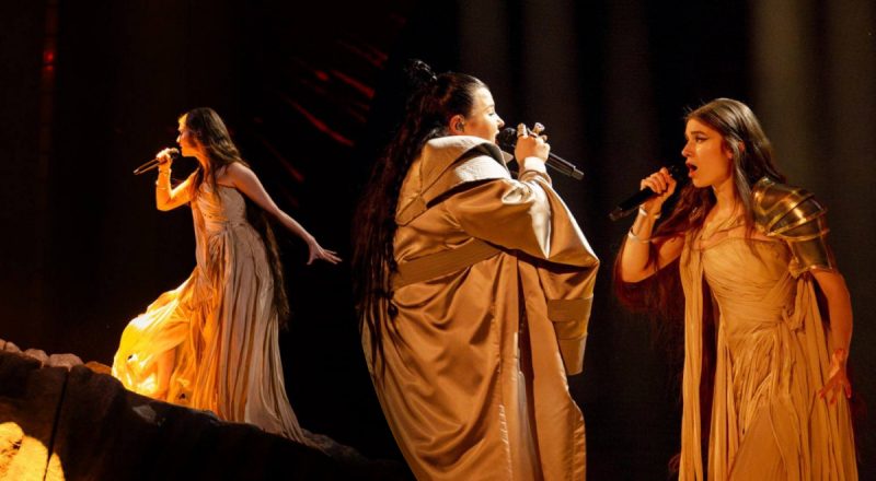 "Публичная ответственность": alyona alyona заявила, что ее серьезно подставила команда